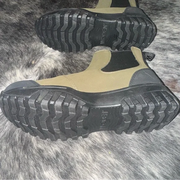 Woden Waterproof Track Boot Magda Rubber Olive Chelsea Size 7.5 Rain Bootie - Picture 2 of 8